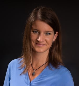 Groß (Ramona Adam-Heinrich Porträt 001)